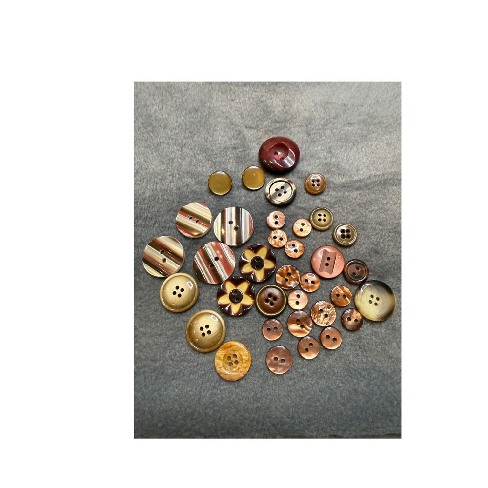 35pc Vintage Button Lot Mid Century Modern, Bakelite Look, Sewing /Crafting